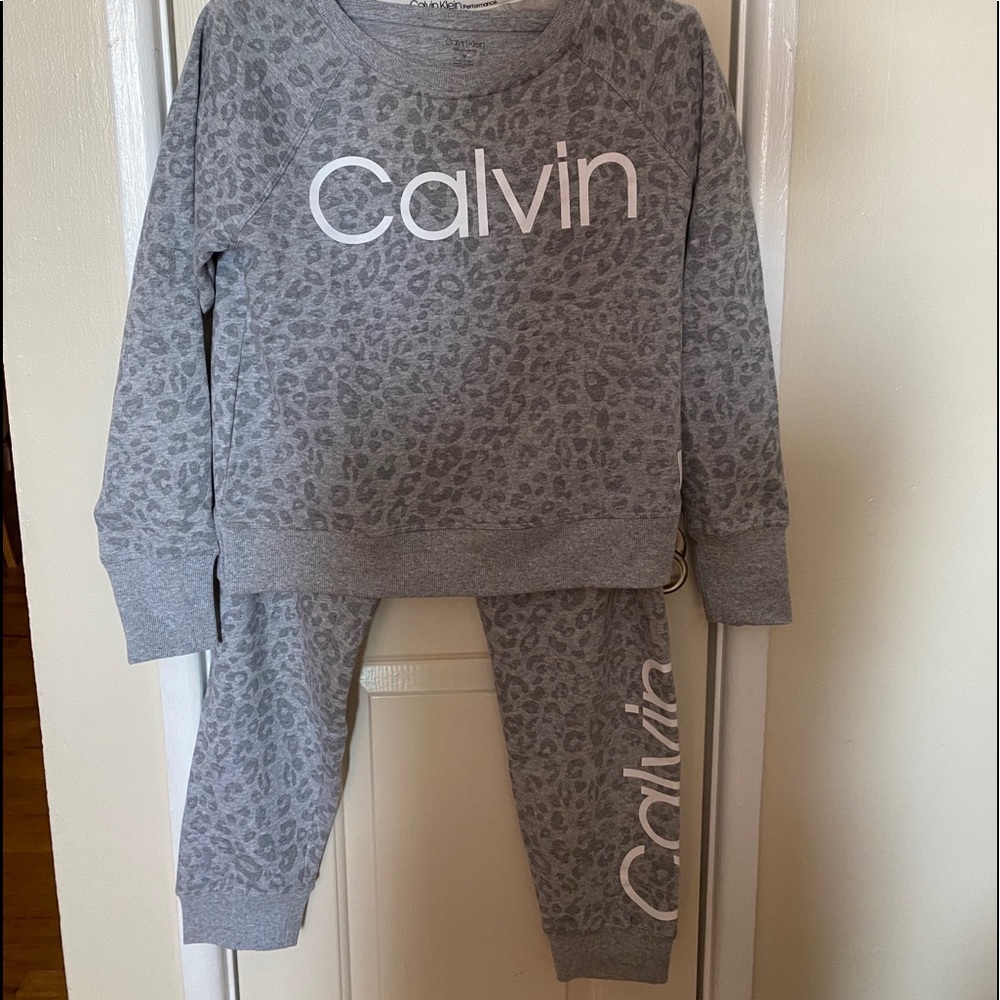 Calvin Klein Sweat Suit